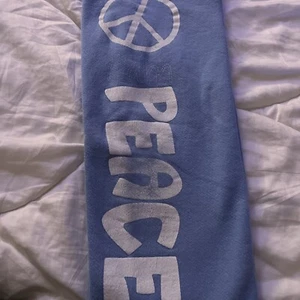 Boys Peace Love World Rare Sweatpant, Blue W/peace Size Medium - Picture 1 of 6