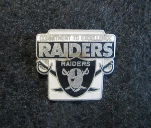 RAIDERS Lapel / Hat Pin, COMMITMENT TO EXCELLENCE, Las Vegas, Oakland, NFL, 2I - Picture 1 of 6