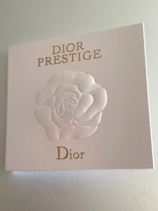 Suero avanzado Dior Prestige La Micro Huile De Rose 1 ml / 0,03 fl oz muestra - Imagen 1 de 3