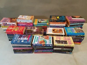 Lot Of 104 Crime Mystery Detective Paperback Books - Imagen 1 de 12