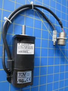 Yaskawa SGMAH-01A1F41 servomotore a corrente alternata 100 W 200 V3000 giri/min - Foto 1 di 3