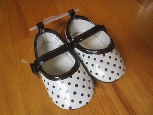Kleinkind Baby Mädchen weiß schwarz gepunktet Maryjanes Krippe Schuhe Größe 3 Neu mit Etikett 9m 12m - Bild 1 von 4