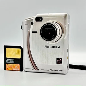 FUJIFILM FinePix 4700z Compact Digital Camera From Japan - Picture 1 of 10
