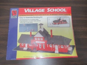 Vintage Life-Like N Scale Village School building NEW SEALED - Picture 1 of 2