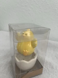 Easter Chick and Egg Yellow Salt & Pepper Shaker Set Brand New MIB Farmhouse - Picture 1 of 4