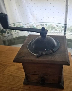 Coffee Grinder. Old Wooden Antique Coffee Grinder. Works - Picture 1 of 4