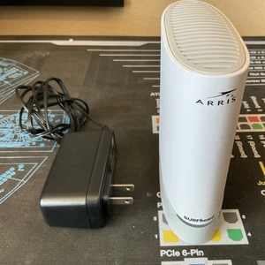 Arris Surfboard S33 v2 DOCSIS 3.1 Cable Modem - Photo 1/3