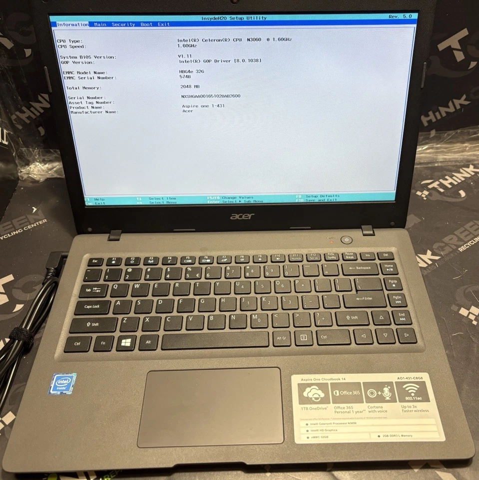 Acer Aspire One Cloudbook 14 32 GB eMMC Intel Celeron N3060 2 GB RAM WINDOWS 8 Foto 1 de 4
