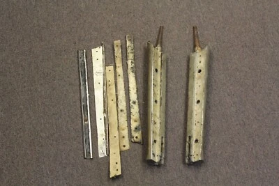 Par de postes de para-brisa para Mercedes Benz 190SL W121 - Imagem 1 de 4