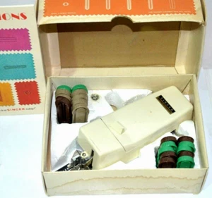 Singer Professional Buttonholer Attachment Zig-Zag Vtg Templates Sewing 381116 - Picture 1 of 6