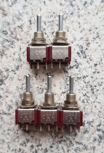 7205SYZQE Schalter: Hebelschalter Pos: 3 DP3T (ON)-OFF-(ON) 2A/250VAC C&K - Bild 1 von 3