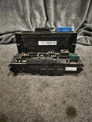 11 12 13 14 BMW X3 Interior Cabina Caja Fusibles Relé Bloque Panel 9259467 Foto 1 de 4