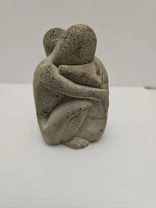 Cement Statue Couple Embrace Love Gift For Special Someone  - Picture 1 of 8