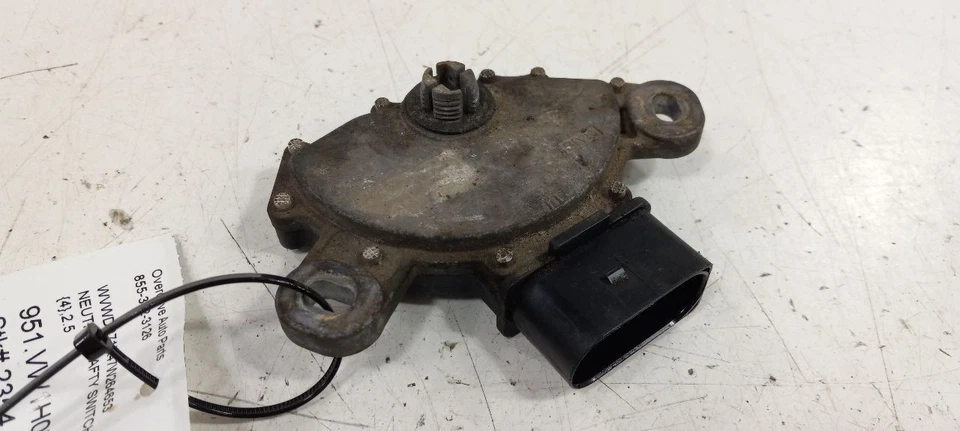 Volkswagen Rabbit Neutral Safety Switch Automatic Transmission Gear Selection 07 - Image 1 of 4