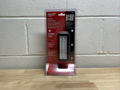 Milwaukee M12 Rover Flood Light (2367-20) - Image 1 of 4