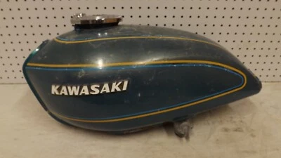 Kawasaki KZ400 1974-1977 tanque de gasolina OE azul tanque completo abolladuras, abolladuras, etc. Foto 1 de 4