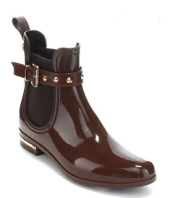 Bota de lluvia Forever Dottie de moda para mujer Foto 1 de 4