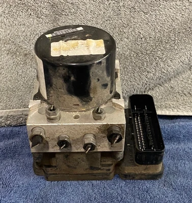 Ford Focus 2.0 2013 ABS módulo de control de bomba de freno antibloqueo BV61-2C405-AK Foto 1 de 4