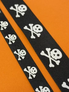 Skull and bones ribbon - price per metre - Picture 1 of 1