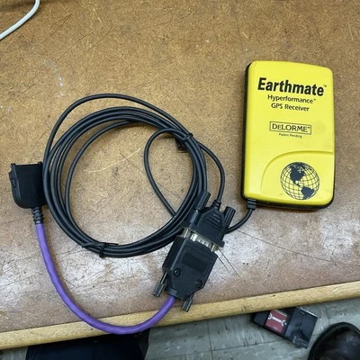 DeLorme Earthmate Hyperformance GPS Receiver, Serial Plug For PC - Image 1 of 3