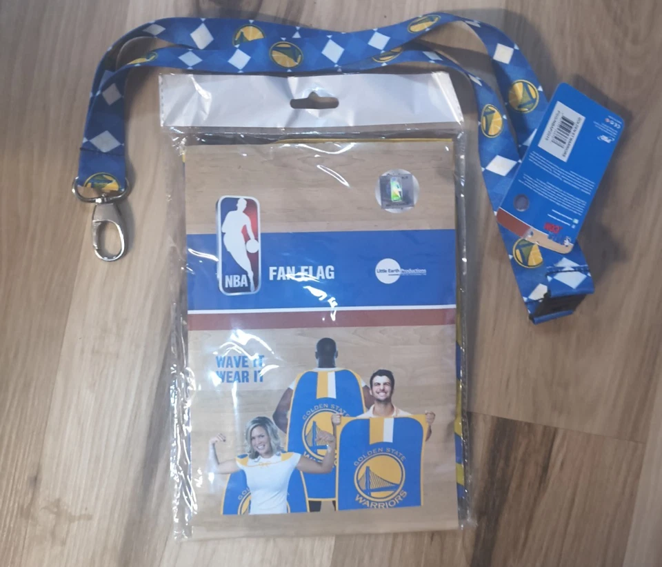 Bandera de abanico PANTHERS Capa Banner "Agitarlo o usarlo Foto 1 de 1