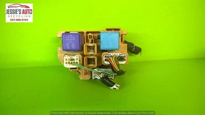 02 03 04 05 TOYOTA CELICA GT 1,8 L AT HTBK CAJA RELÉ DE FUSIBLES OEM 2106-8 Foto 1 de 2