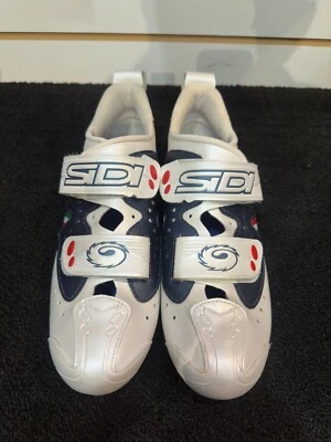 SIDI T2 MEN'S TRIATHOLON CYCLING SHOE WHITE/NAVY (SIZE 43) - Image 1 of 4