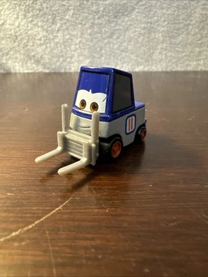 Disney PLANES Bulldog Pitty No.11 1/55 Diecast loose - Image 1 of 4