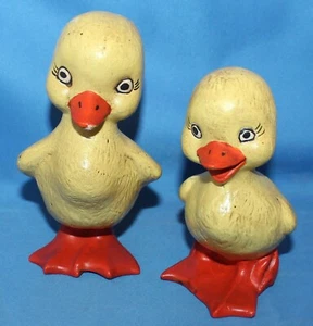 Nice Pair Of Vintage Ceramic Ducklings Figurines - Picture 1 of 3