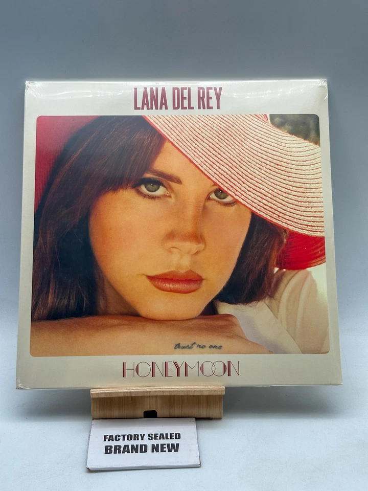 Lana Del Rey- Honeymoon  New/Sealed   2015 Red Translucent Foto 1 de 4