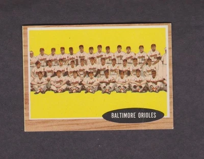 Tarjeta de béisbol 1962 Topps #476 foto del equipo de los Orioles de Baltimore en muy buen estado o/c vintage Foto 1 de 2