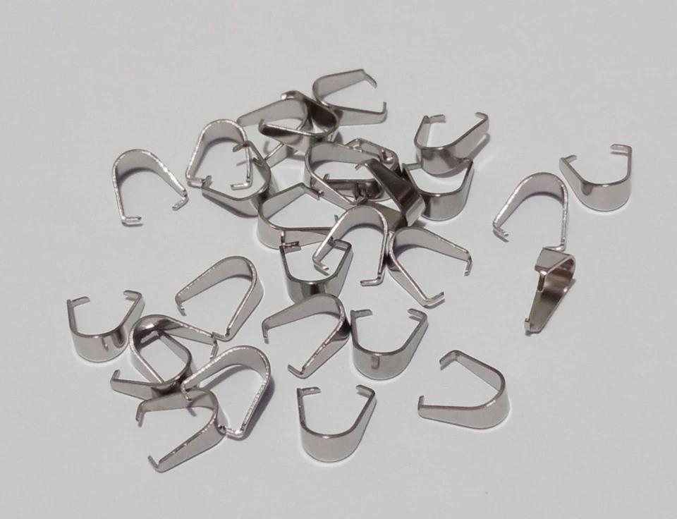 20 pz Ganci in acciaio inox  per ciondoli colore argento scuro 6,x4mm - Immagine 1 di 1
