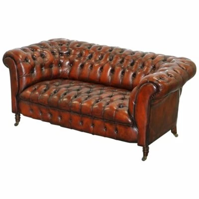SOFÁ DE CUERO MARRÓN WHISKY VICTORIANO CHESTERFIELD RESTAURADO PEQUEÑO RARO DE 174 CM DE ANCHO Foto 1 de 4