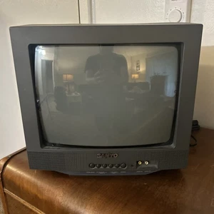 Sanyo 13" CRT Retro Gaming Color TV A/V Input No Remote Model DS13310 Tested! - Picture 1 of 7