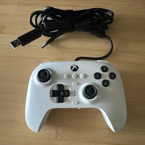 8Bitdo Ultimate Wired Controller for Xbox/PC (White) - Picture 1 of 7