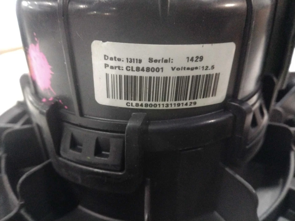 2013 GMC Acadia HVAC Blower Motor OEM 22816162 Used, 247K Miles, White - Image 1 of 4