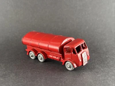 1958 Lesney Matchbox Серия No 11 КРАСНЫЙ БЕНЗОВОЗ ESSO Серое колесо Сделано в Англии - Изображение 1 из 4