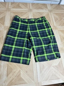 Men's Nike Golf Disney Cruise Line Fluorescent Green Plaid Shorts 34 - Picture 1 of 9