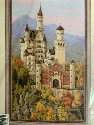 Castillo de Neushwanstein en otoño kit de punto de cruz Riolis nuevo en paquete 13,75 x 23,5 Foto 1 de 4