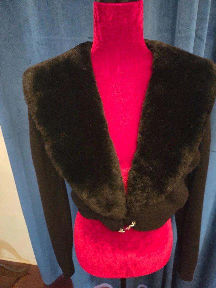Marilyn Monroe Owned/Worn Faux Collar Wool Sweater from Secretary May Reis - Image 1 of 4