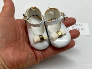 DE COLECCIÓN Antiguo MUÑECA Accesorios Muñeca Zapatos - Antiguo Stock Lindo Estilo #P-M2 - Imagen 1 de 7
