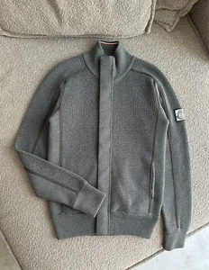 Men's MONCLER Gamme Bleu Maglione Tricot Cardigan Wool Knit Jacket RARE M fits S - Picture 1 of 17