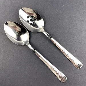 Oneida USA MARTELE Solid & Pierced Serving Spoons Lot of Two Stainless Flatware - Imagen 1 de 6