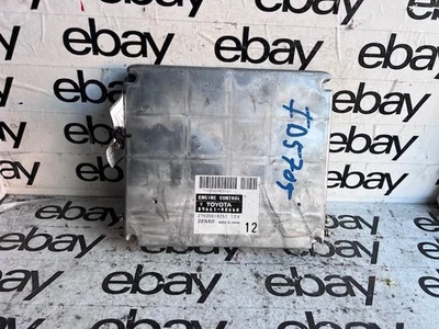 Computadora con motor Toyota Highlander 89661-48660 2004 usada OEM Foto 1 de 4