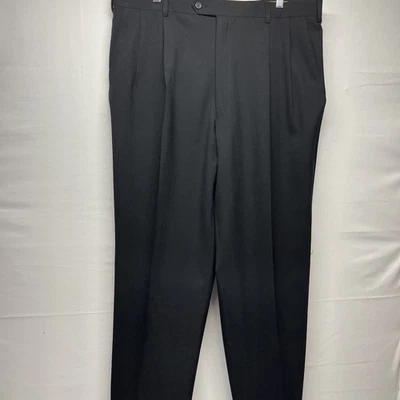 Pantalones de vestir Burberry negros de lana plisados con puños de lujo de diseñador talla 38L para hombre Foto 1 de 4