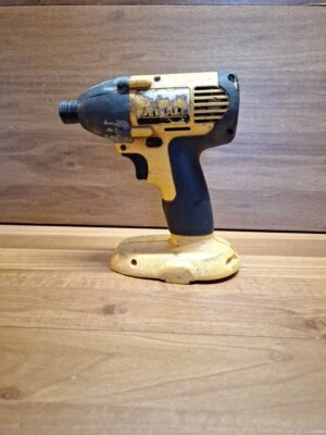 DeWalt DW056 1/4" Heavy Duty Cordless Impact Driver/ Drill 18v TESTED AS-IS - Image 1 of 4