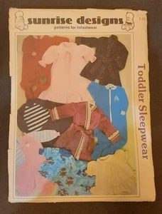 Vintage Kleinkind Nachtwäsche Muster von Sunrise Designs 1982 Größe 1T-4T New Old Stock - Bild 1 von 3