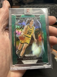 Selecciones del draft de Panini Prizm 2024 - All-American Caitlin Clark #23 Green Prizm (RC) - Imagen 1 de 1