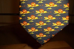 Salvatore Ferragamo Men's Silk Tie Black w/Lions Lionesses Made in Italy 59x3.75 - Picture 1 of 13