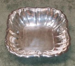 Reed And Barton Salem Silver-plate Square Scalloped Bowl 180 - Picture 1 of 8